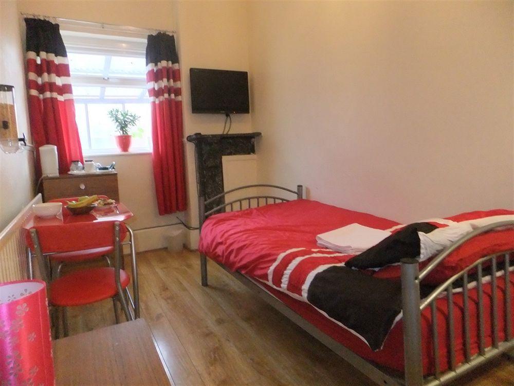 Heavenly Nights Guest House Sheffield Dış mekan fotoğraf